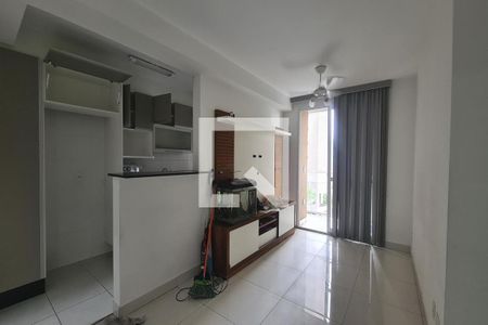 Sala de kitnet/studio para alugar com 2 quartos, 50m² em Todos Os Santos, Rio de Janeiro