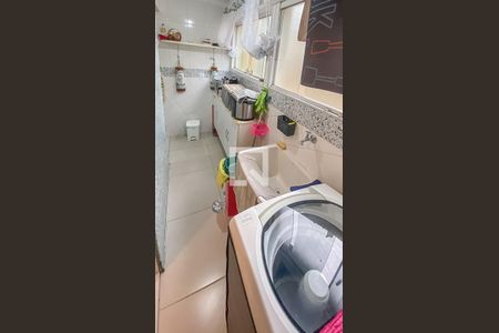 Apartamento à venda com 60m², 2 quartos e sem vagaCozinha e Área de Serviço