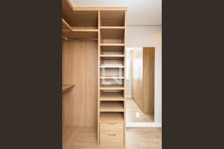 Apartamento para alugar com 107m², 3 quartos e 2 vagasCloset - Suíte 2