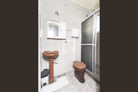 Banheiro de kitnet/studio para alugar com 1 quarto, 36m² em Centro, São Leopoldo