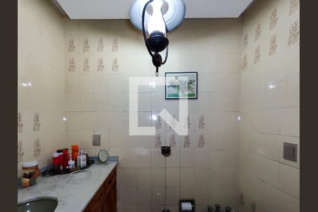 Apartamento à venda com 98m², 3 quartos e 2 vagasBanheiro da Suíte