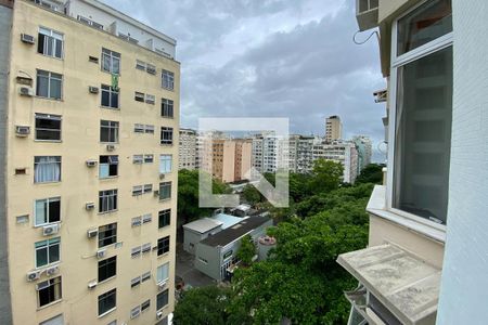 Vista  de apartamento à venda com 1 quarto, 50m² em Copacabana, Rio de Janeiro