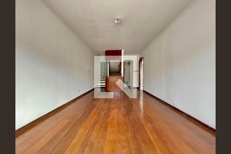 Casa à venda com 3 quartos, 157m² em Vila Sonia, São Paulo