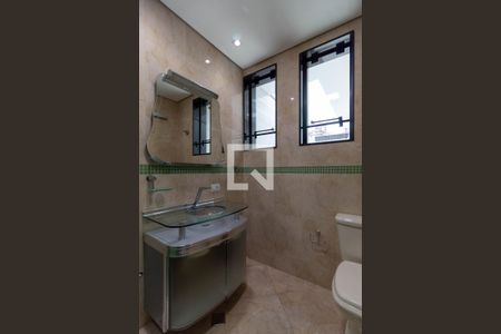 Casa à venda com 200m², 3 quartos e 2 vagasBanheiro