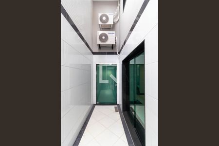 Casa à venda com 200m², 3 quartos e 2 vagasÁrea externa