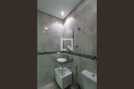 Casa à venda com 200m², 3 quartos e 2 vagasBanheiro da Suíte