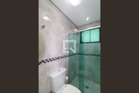 Casa à venda com 200m², 3 quartos e 2 vagasBanheiro da Suíte