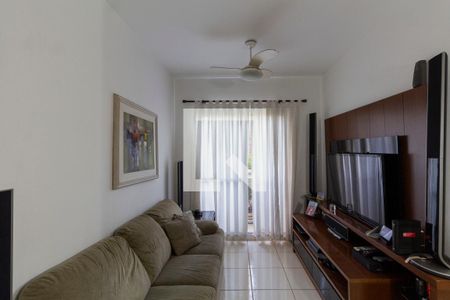 Sala  de apartamento para alugar com 3 quartos, 64m² em Cidade Patriarca, São Paulo