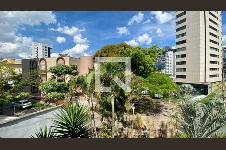 Casa à venda com 500m², 7 quartos e 3 vagasVista da Rua