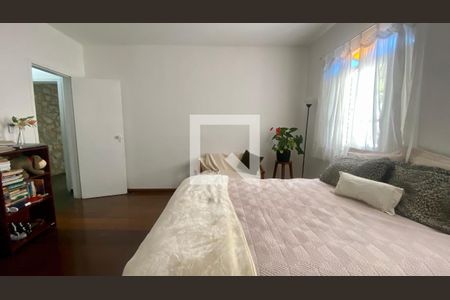 Casa à venda com 500m², 7 quartos e 3 vagasQuarto Suíte 2