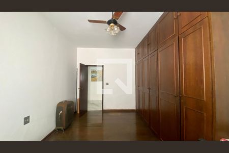 Casa à venda com 500m², 7 quartos e 3 vagasQuarto Suíte 4