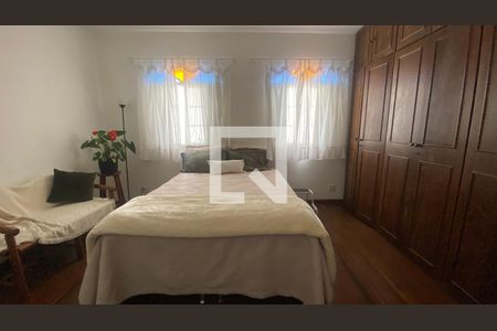 Casa à venda com 500m², 7 quartos e 3 vagasQuarto Suíte 2