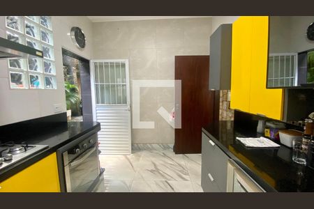 Casa à venda com 500m², 7 quartos e 3 vagasCozinha