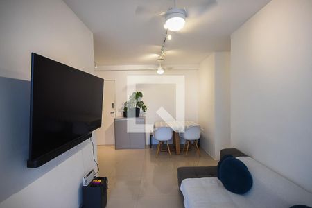 Sala de apartamento à venda com 2 quartos, 57m² em Parque Reboucas, São Paulo
