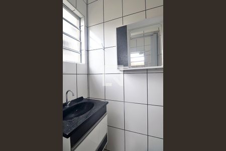 Banheiro Social de casa para alugar com 2 quartos, 150m² em Vila Camilópolis, Santo André