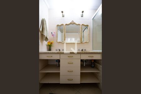 Banheiro da suíte de apartamento à venda com 4 quartos, 185m² em Lagoa, Rio de Janeiro