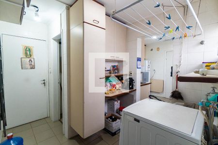 Apartamento à venda com 105m², 3 quartos e 2 vagas Apartamento à venda com 105m², 3 quartos e 2 vagasÁrea de Serviço