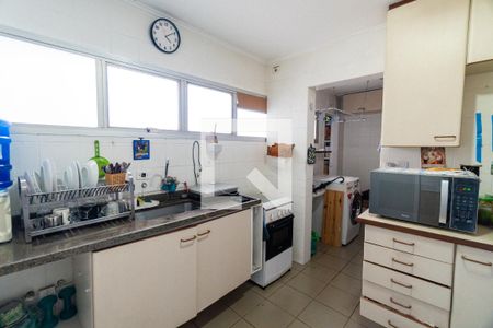 Apartamento à venda com 105m², 3 quartos e 2 vagas Apartamento à venda com 105m², 3 quartos e 2 vagasCozinha