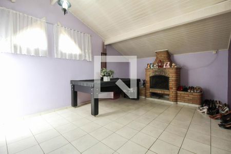 Casa para alugar com 164m², 3 quartos e 3 vagas Casa para alugar com 164m², 3 quartos e 3 vagasSótão