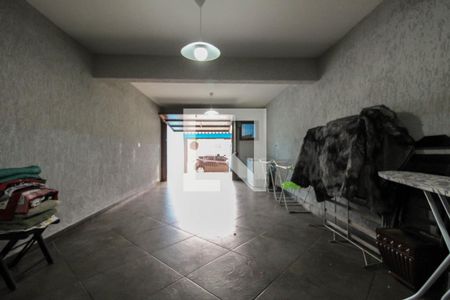 Casa para alugar com 164m², 3 quartos e 3 vagas Casa para alugar com 164m², 3 quartos e 3 vagasGaragem