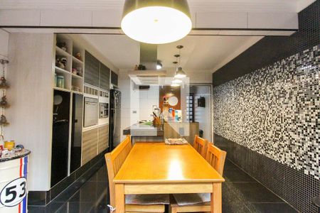 Casa para alugar com 164m², 3 quartos e 3 vagas Casa para alugar com 164m², 3 quartos e 3 vagasCozinha