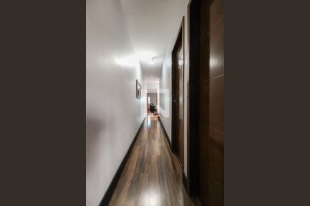 Casa para alugar com 164m², 3 quartos e 3 vagas Casa para alugar com 164m², 3 quartos e 3 vagasCorredor