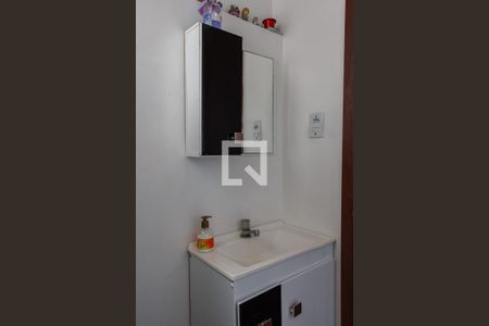 Lavabo de casa à venda com 3 quartos, 160m² em Vila Nova, Porto Alegre