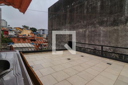 Varanda de casa para alugar com 1 quarto, 45m² em Vila Erna, São Paulo