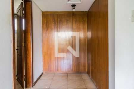 Apartamento à venda com 191m², 3 quartos e 2 vagasDormitório 3