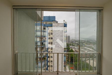 Sala Janela de apartamento para alugar com 2 quartos, 197m² em Barra da Tijuca, Rio de Janeiro