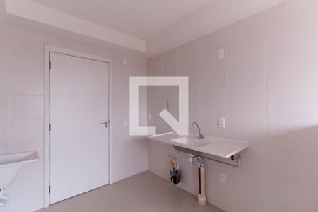 Sala/Cozinha de apartamento para alugar com 1 quarto, 25m² em Vila Cláudia, São Paulo