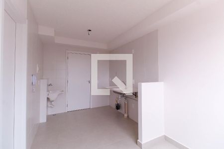 Sala/Cozinha de apartamento para alugar com 1 quarto, 25m² em Vila Cláudia, São Paulo