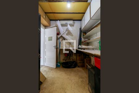 Casa à venda com 104m², 2 quartos e 2 vagas Casa à venda com 104m², 2 quartos e 2 vagasEdícula