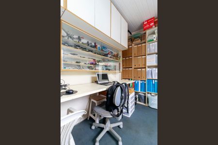 Casa à venda com 104m², 2 quartos e 2 vagas Casa à venda com 104m², 2 quartos e 2 vagasEdícula