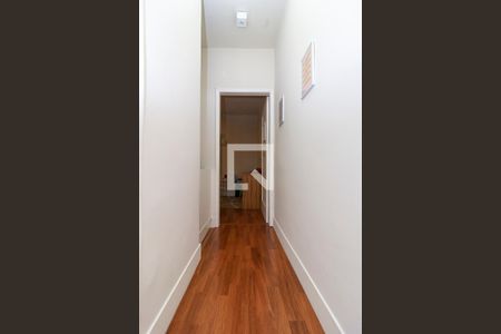 Casa à venda com 104m², 2 quartos e 2 vagas Casa à venda com 104m², 2 quartos e 2 vagasCorredor