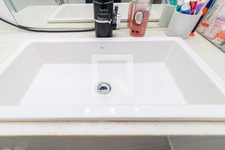 Casa à venda com 104m², 2 quartos e 2 vagas Casa à venda com 104m², 2 quartos e 2 vagasBanheiro