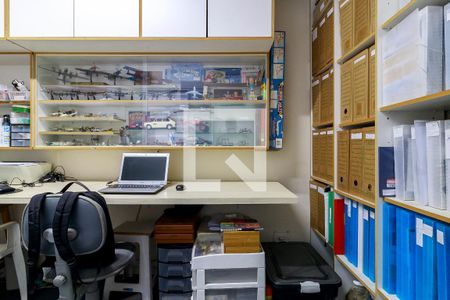 Casa à venda com 104m², 2 quartos e 2 vagas Casa à venda com 104m², 2 quartos e 2 vagasEdícula