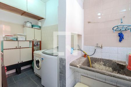 Apartamento à venda com 122m², 2 quartos e sem vagaCozinha e Área de Serviço