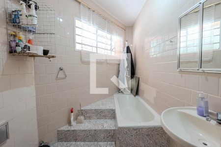Apartamento à venda com 122m², 2 quartos e sem vagaBanheiro