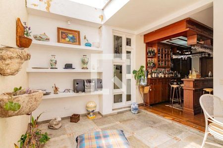 Casa à venda com 4 quartos, 420m² em Vila Ida, São Paulo