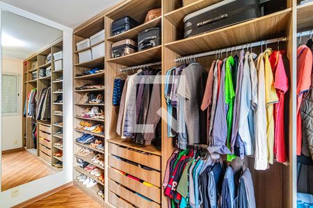 Apartamento para alugar com 67m², 3 quartos e 1 vagaCloset