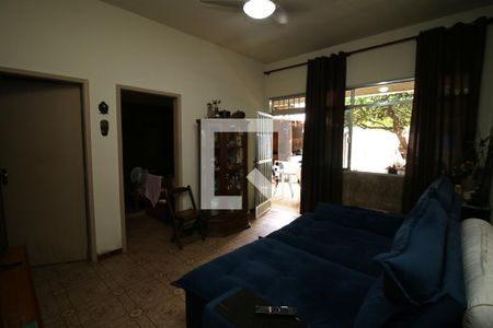 Sala de casa à venda com 2 quartos, 250m² em Jardim América, Rio de Janeiro