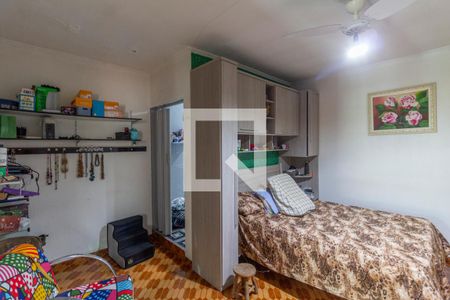 Suíte  de casa à venda com 4 quartos, 175m² em Jardim Ponte Rasa, São Paulo