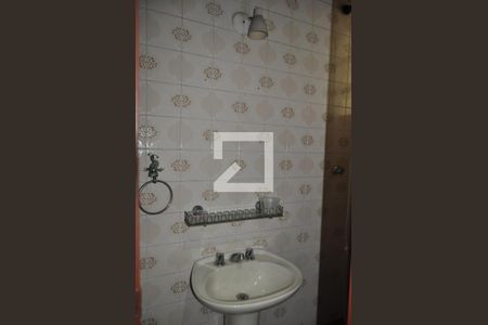 Casa à venda com 160m², 3 quartos e 1 vagaBanheiro