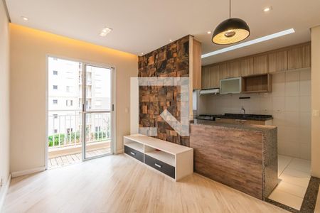 Sala de apartamento à venda com 2 quartos, 58m² em Jardim Tupanci, Barueri