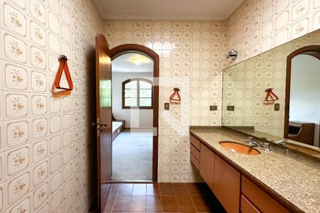 Casa à venda com 393m², 4 quartos e 4 vagas Casa à venda com 393m², 4 quartos e 4 vagasBanheiro do Quarto 1