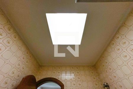 Casa à venda com 393m², 4 quartos e 4 vagas Casa à venda com 393m², 4 quartos e 4 vagasBanheiro do Quarto 1