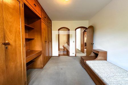 Casa à venda com 393m², 4 quartos e 4 vagas Casa à venda com 393m², 4 quartos e 4 vagasQuarto 1 - Suite