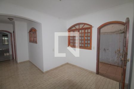 Casa à venda com 120m², 2 quartos e 2 vagasSala
