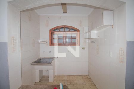 Casa à venda com 120m², 2 quartos e 2 vagasDetalhe da área de serviço